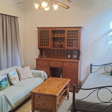 Miltos Beach House Ларнака Екстериор снимка