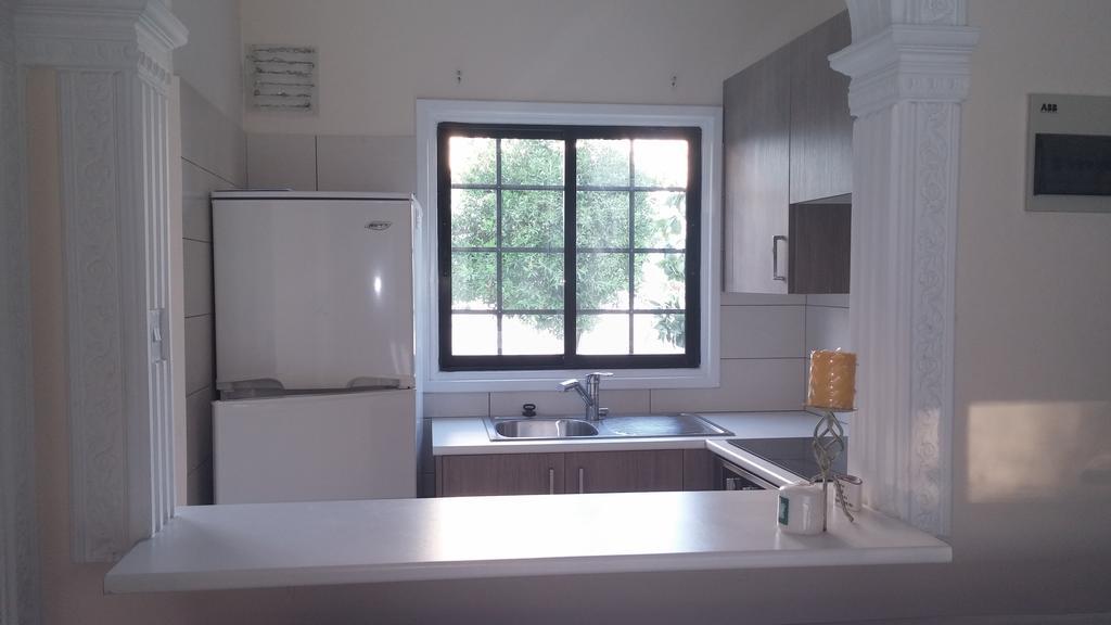 Miltos Beach House Ларнака Екстериор снимка