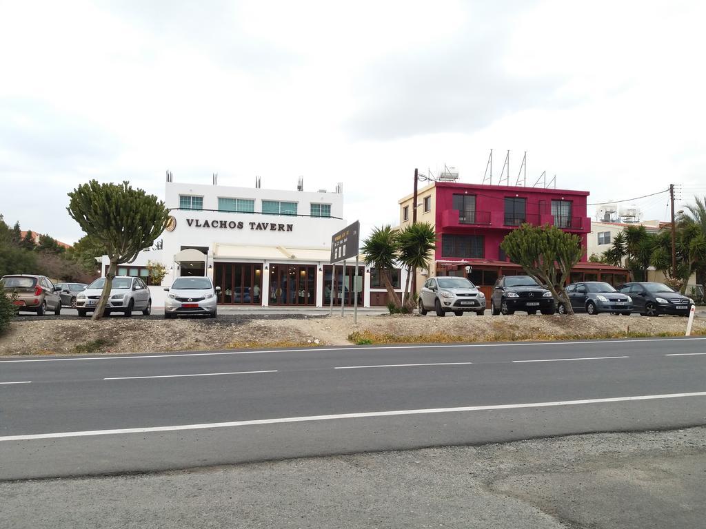 Miltos Beach House Ларнака Екстериор снимка