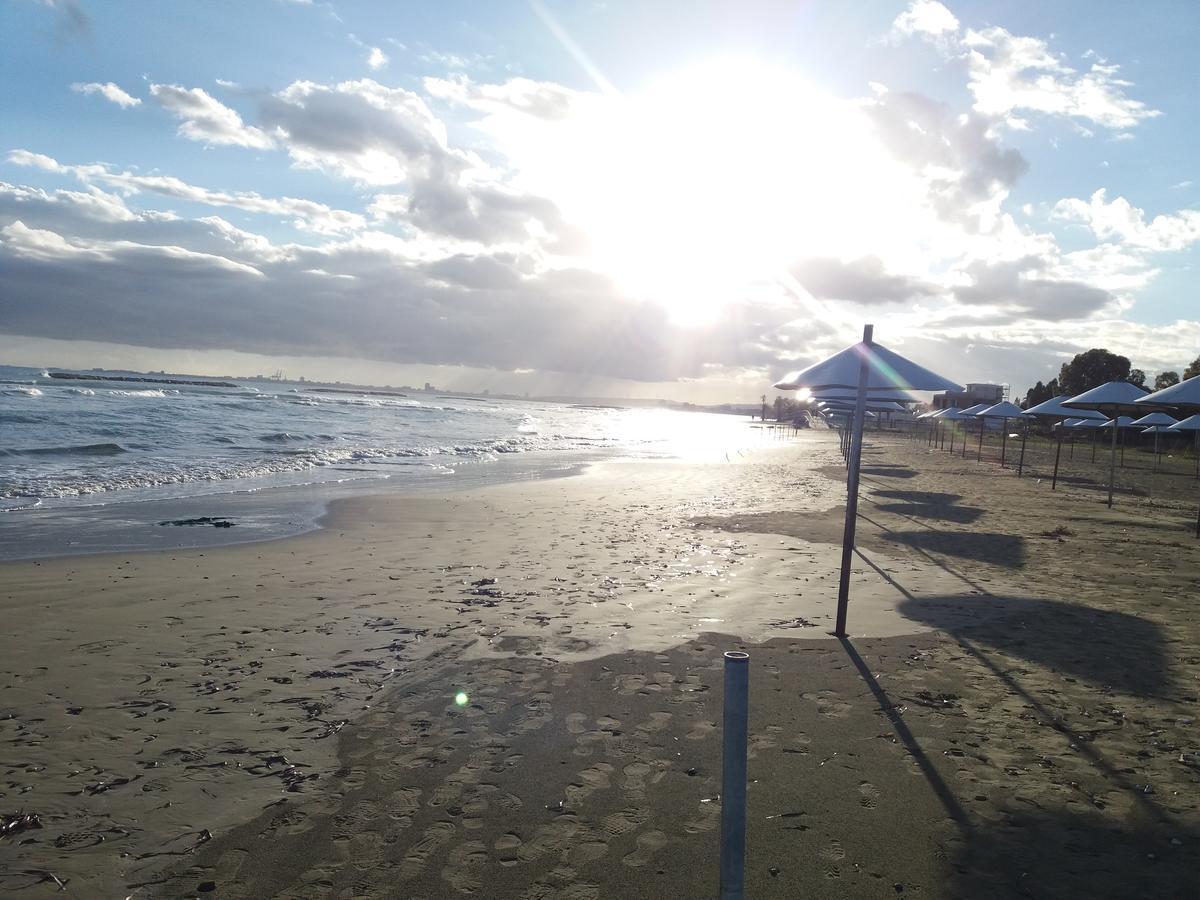 Miltos Beach House Ларнака Екстериор снимка
