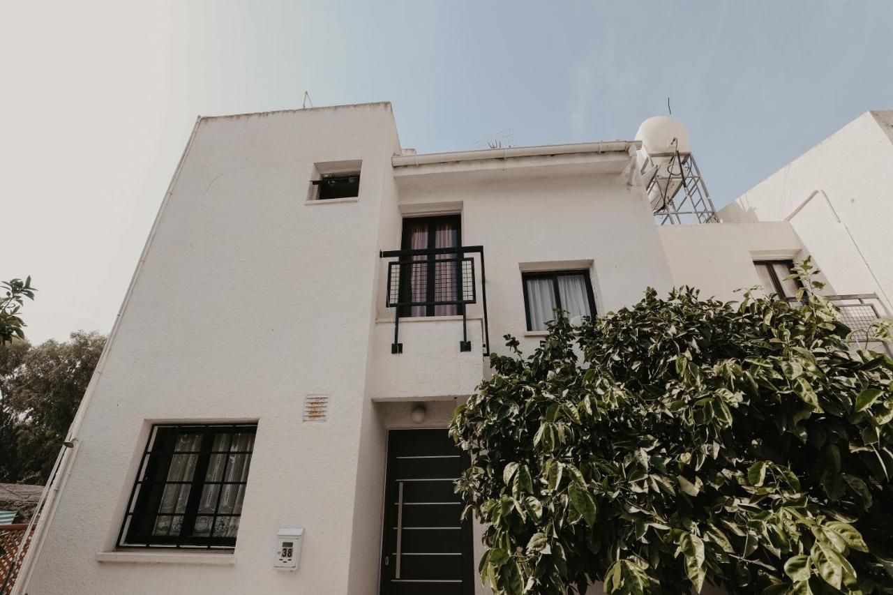 Miltos Beach House Ларнака Екстериор снимка
